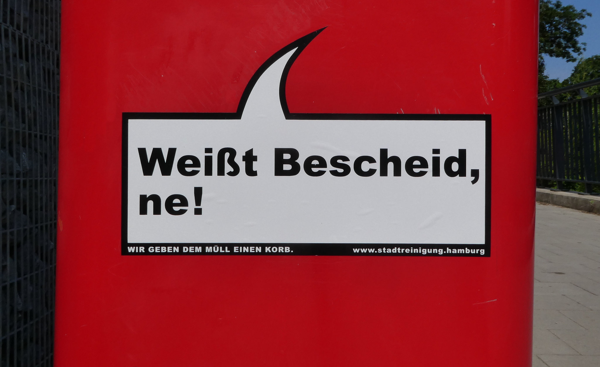 Abfall-Behälter 12
