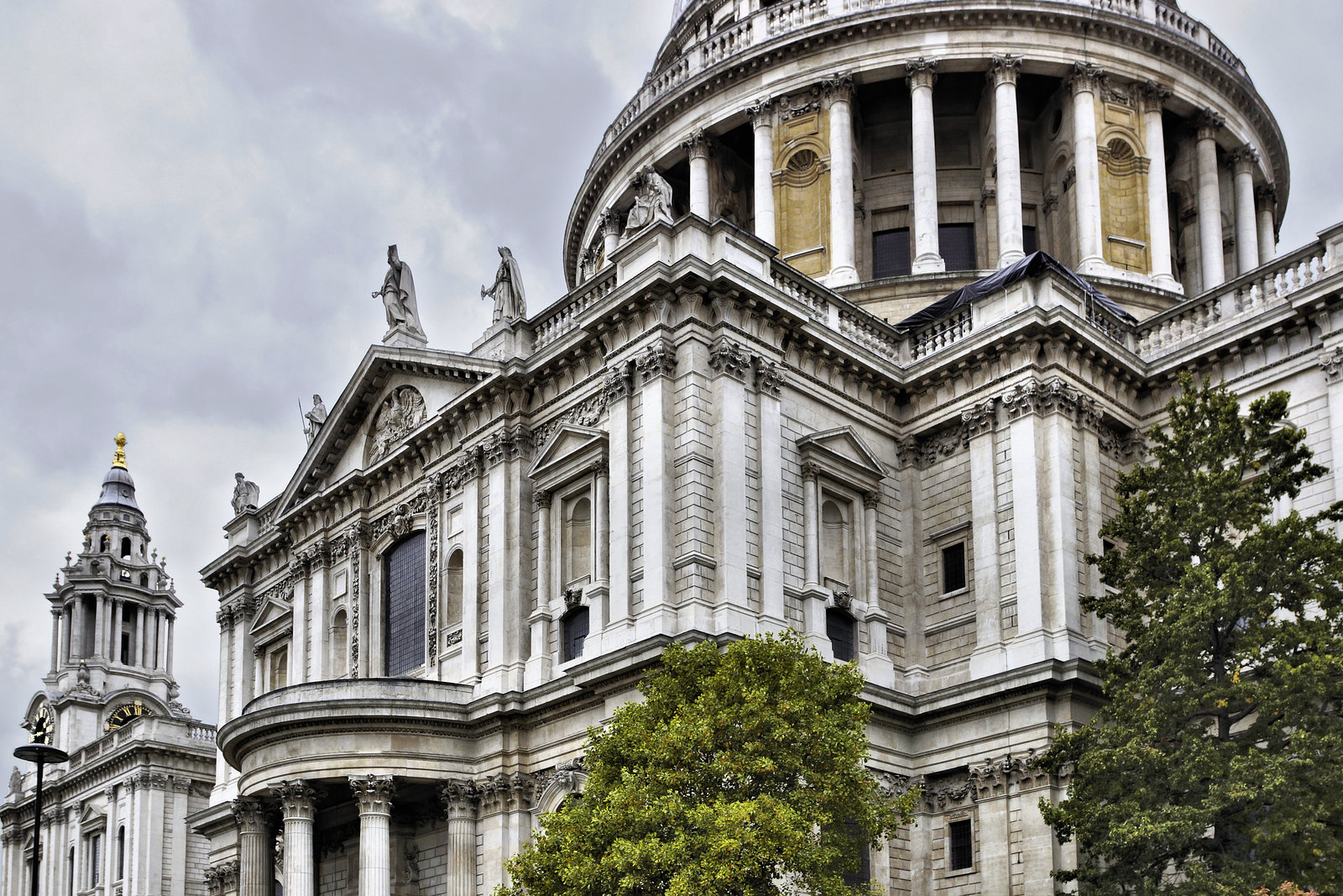 The South Transept and Dome – St Paul’s Cathedral, Ludgate Hill, London, England