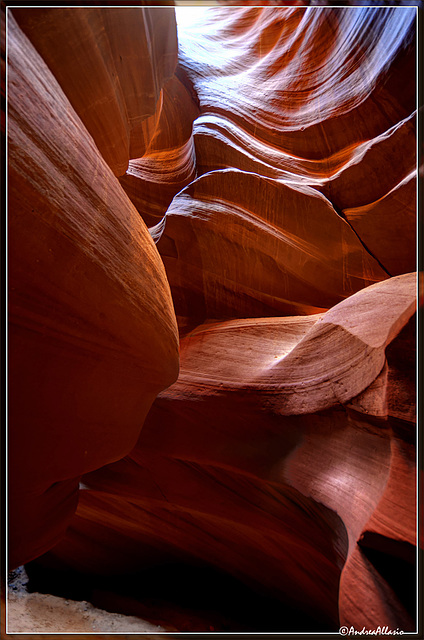 Toward the light, Antelope Upper Canyon