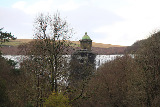 Pen-y-garreg dam