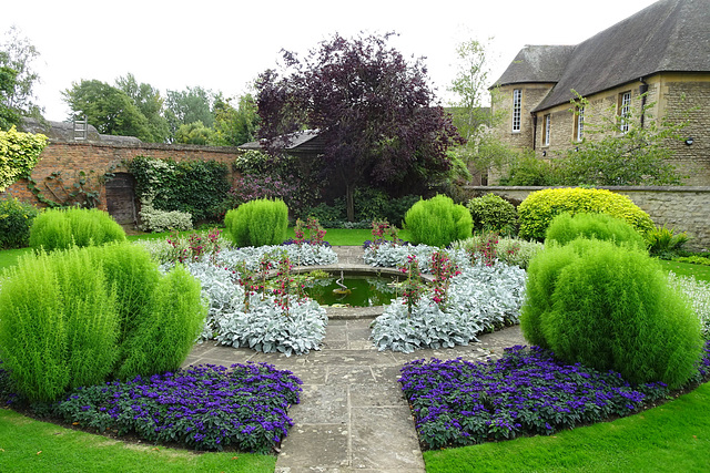 Christ Church Memorial Gardens