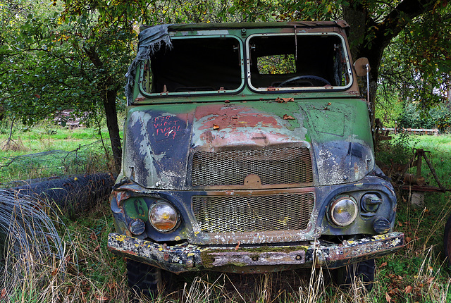 Simca Marmon , camion militaire des années 70 dont la consommation est de 30 à 35 L / 100 km , une affaire pour toi