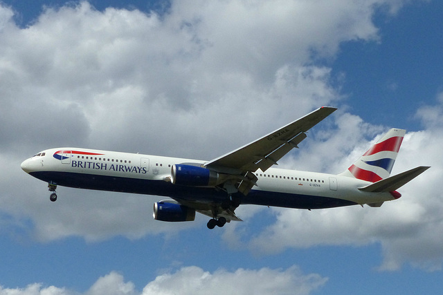 G-BZHA approaching Heathrow - 6 June 2015