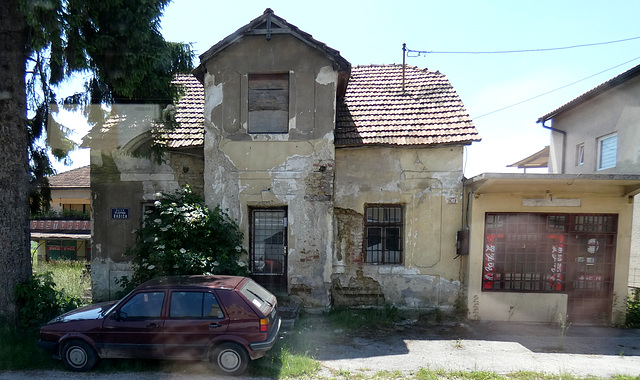 Vitez- War Damage