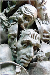 Gesichter und Masken