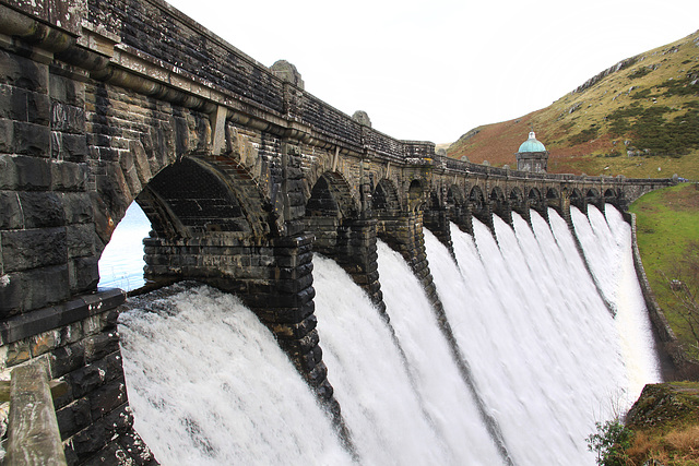 Craig-goch dam