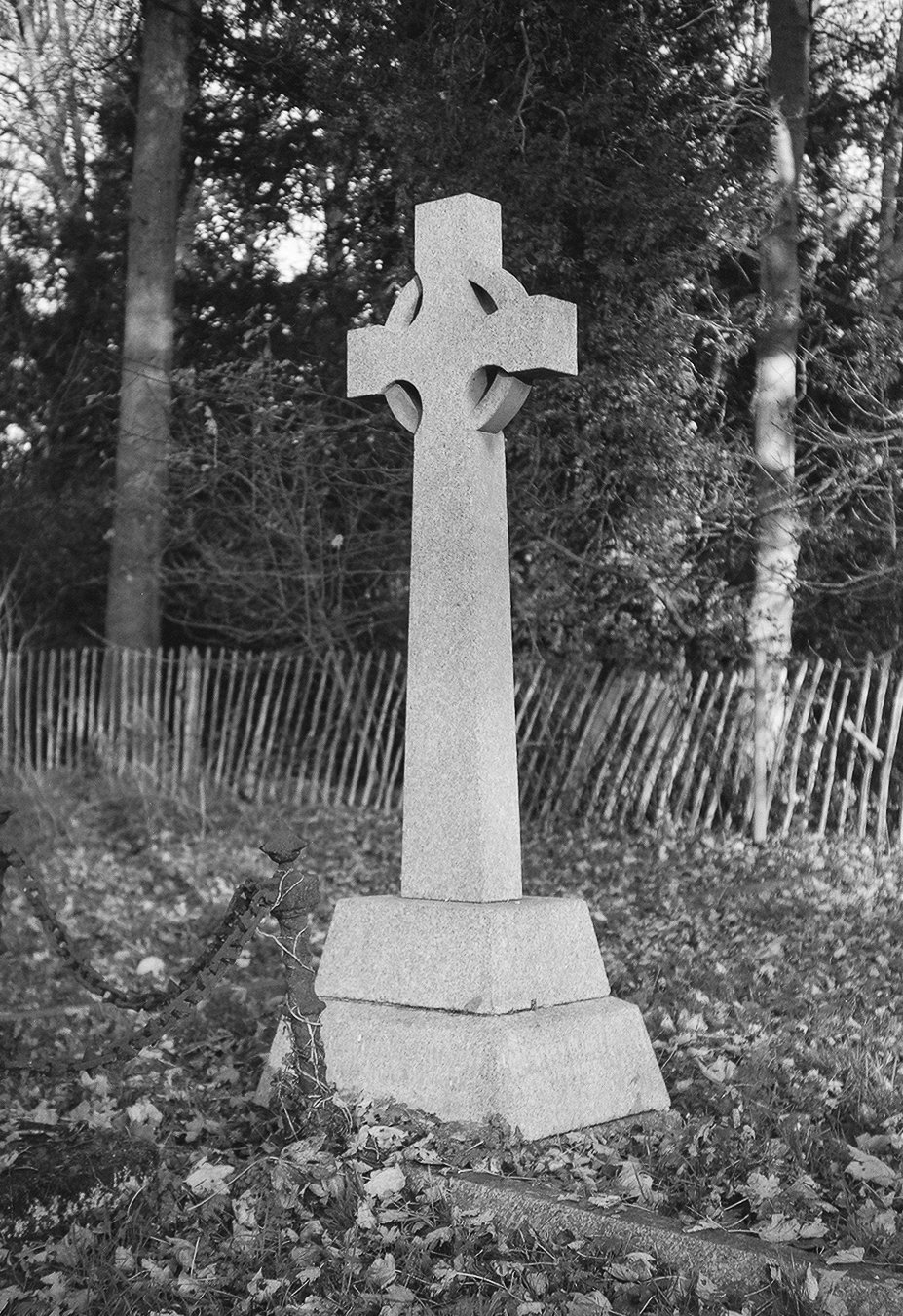 monument, Ayot St Lawrence old church