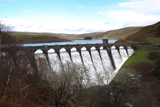 Craig-goch dam