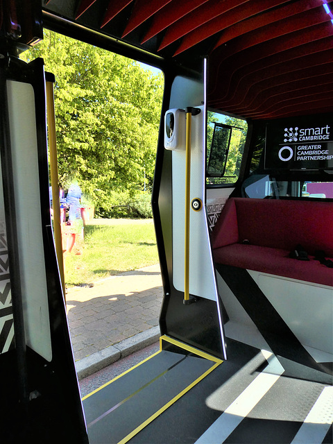 Autonomous vehicle trial, Cambridge - 16 Jun 2021 (P1080590)