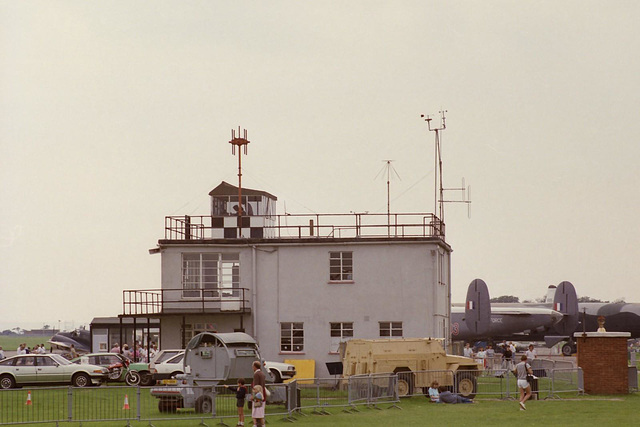 19870830-Duxford-Tower