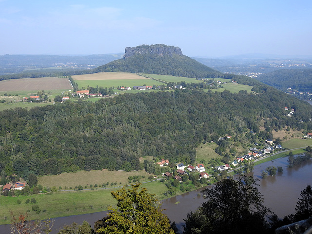 Lilienstein und Elbe-Hochwasser