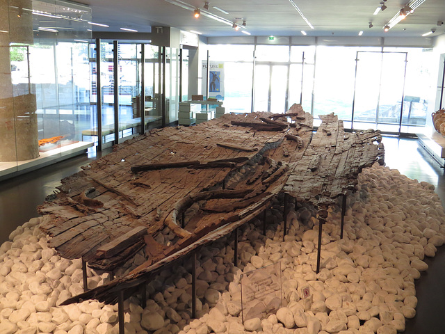 Musée de l'Histoire de Marseille : épave trouvée dans le port.