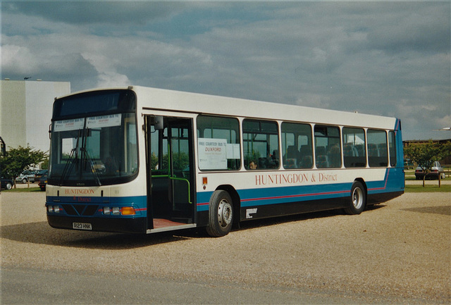 Sovereign Bus and Coach (Huntingdon and District) 123 (R123 HNK) at IWM, Duxford – Jul 1998 (400-33) Sovereign Bus and Coach (Huntingdon and District) 123 (R123 HNK) at IWM, Duxford – Jul 1998 (400-33)