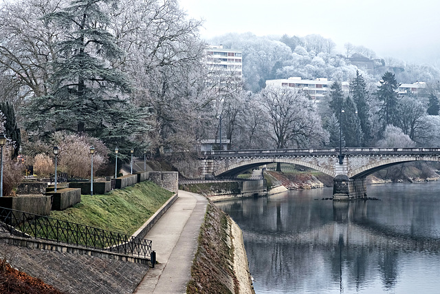 BESANCON: Histoire de givre.01