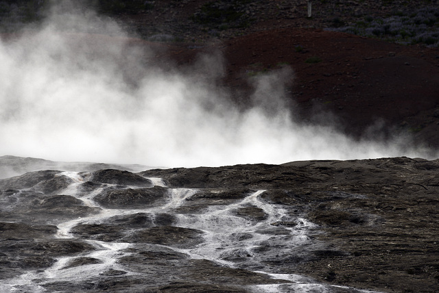 Geysir, Smoking Fumaroles  DSC2388