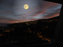 Vollmond über Teneriffa. ©UdoSm