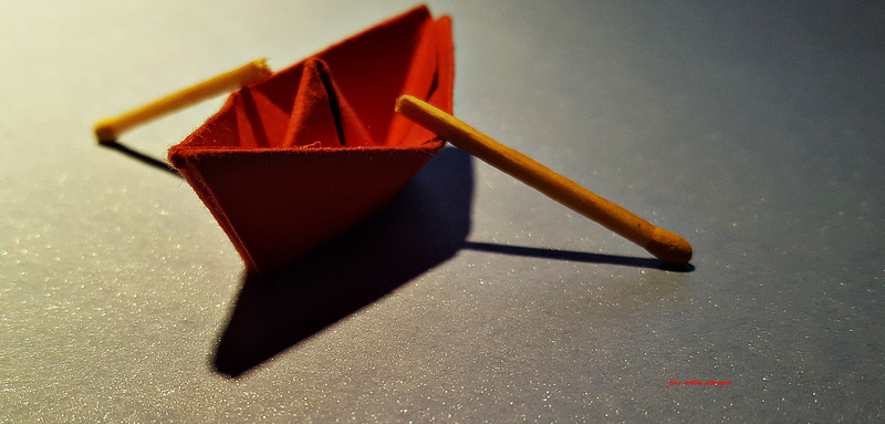 Allein auf dem Meer - das Rote Boot