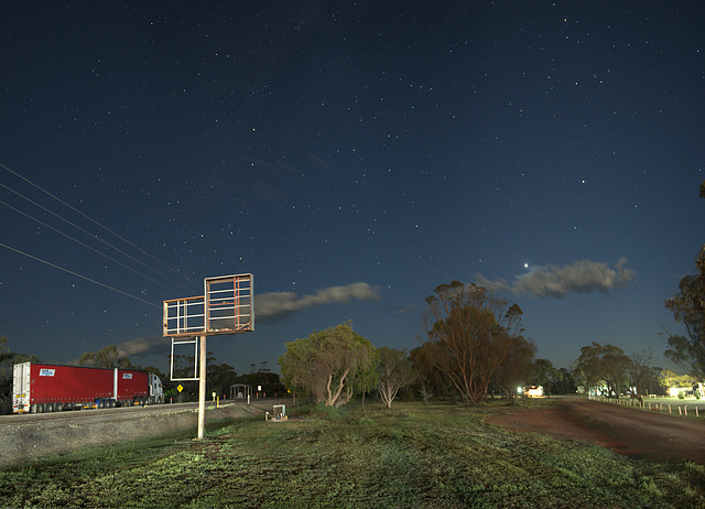 Kimba  Milky Way @ full moon