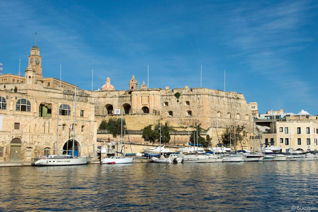 im Hafen von Bormla - auf der Fähre nach Valletta (© Buelipix)