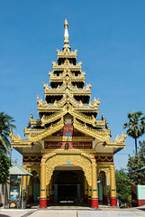 in der Shwe Maw Daw Pagode in Bago (© Buelipix)