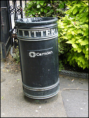 Camden litter bin