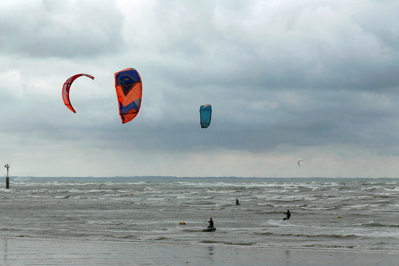 Surfer avec le vent