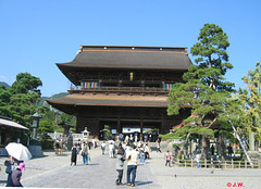Main Entrance Gateway in to Zenko-ji Temple complex  - Nagano - Japan O04