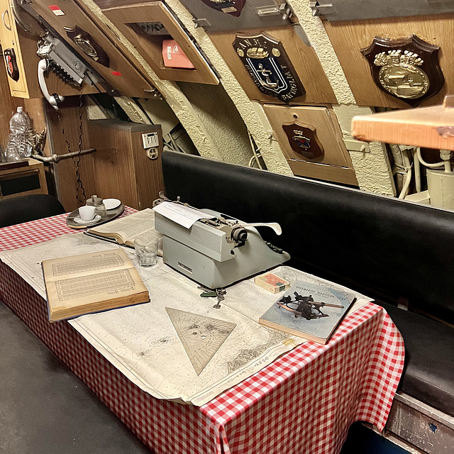 Genova 2025 – Sottomarino Nazario Sauro S 518 – Olivetti Lexikon 80 typewriter