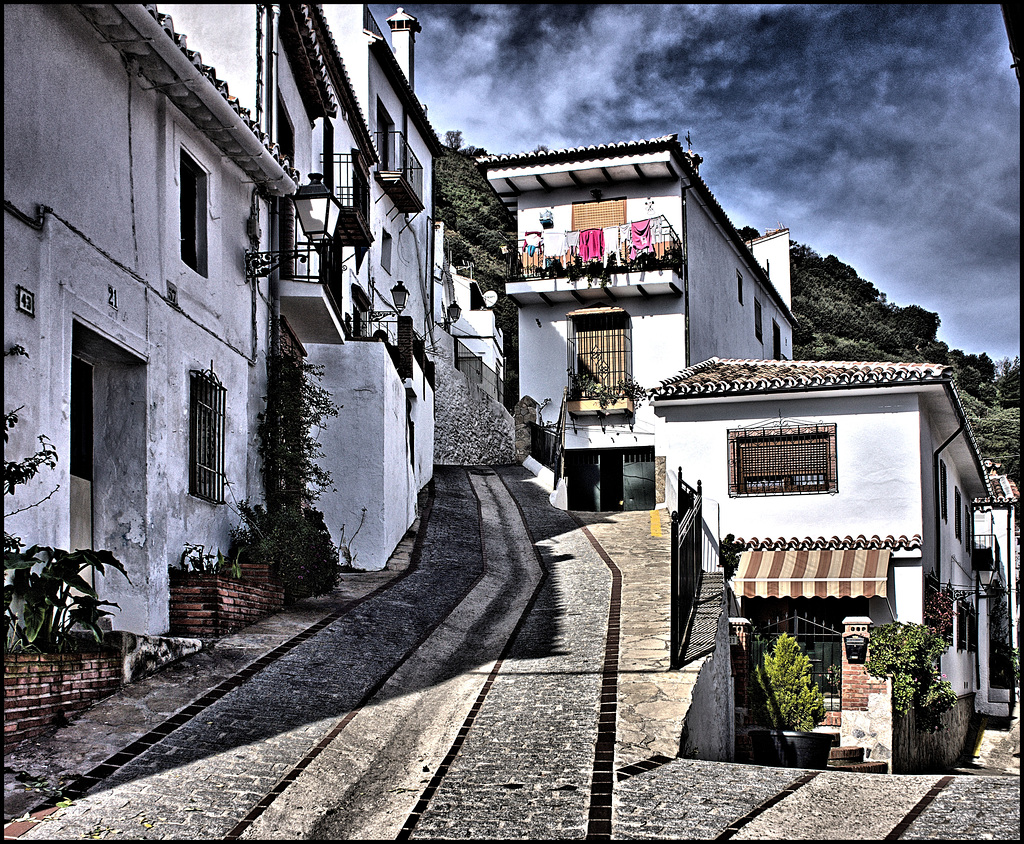 Benalauría