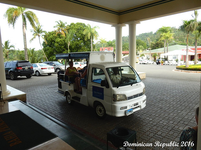 30 Hotel Guest Shuttle