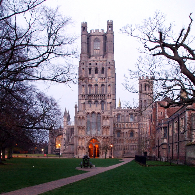 Ely Cathedral at dusk 2014-03-28