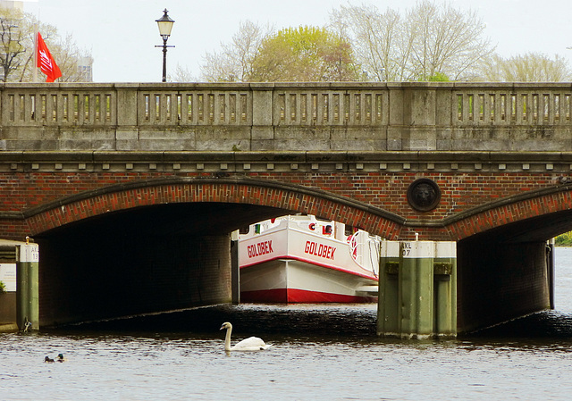 Kein Durchkommen: Reesendammbrücke