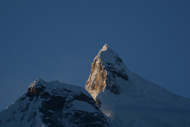 Sunrise over the Himalayas, Kangtega (6783m)