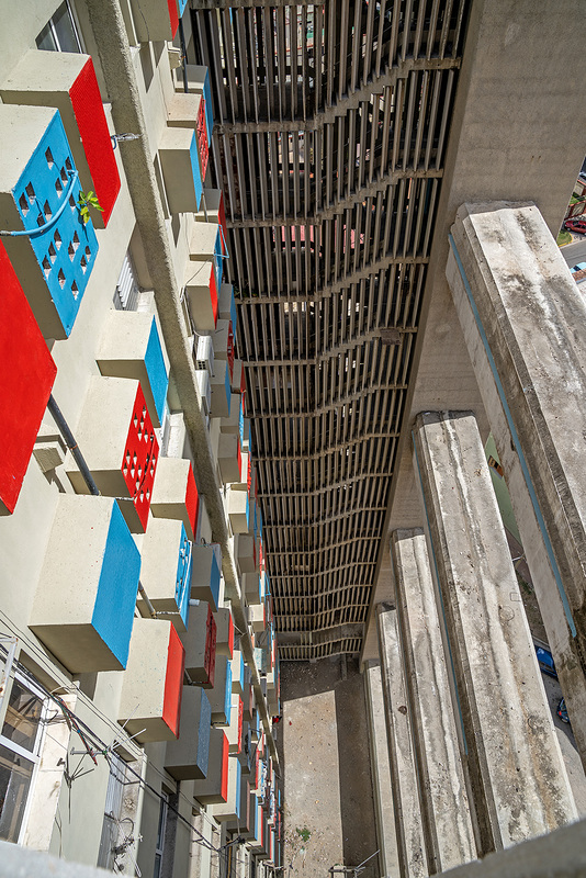 Edificio Girón - staircase