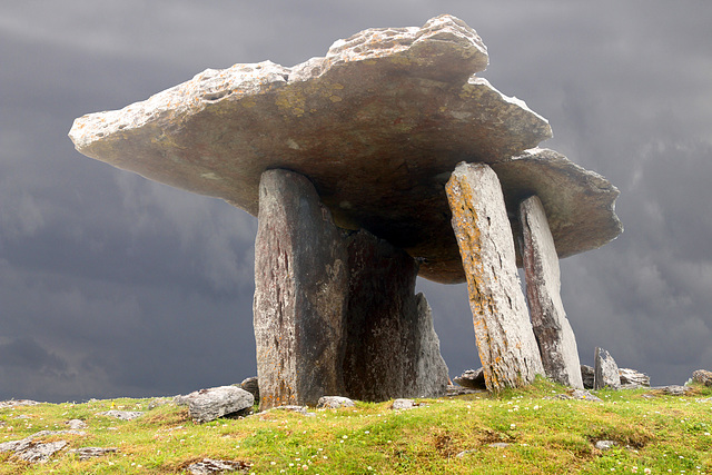 Poulnabrone Dolmen