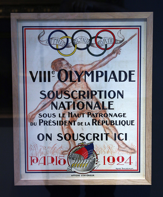 Les Jeux Olympiques d'été de 1924 , officiellement nommés Jeux de la VIII e Olympiade