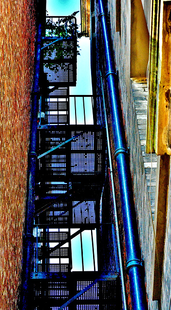 Quayside Alley 2