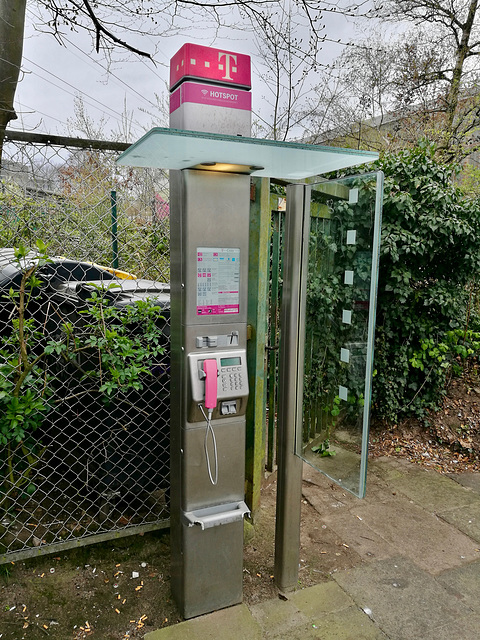 Hamburg 2019 – Public telephone