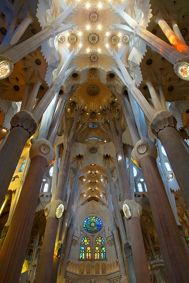 Inside Sagrada Familia (2)