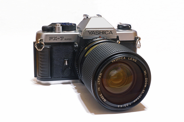 Yashica FX-7 Super