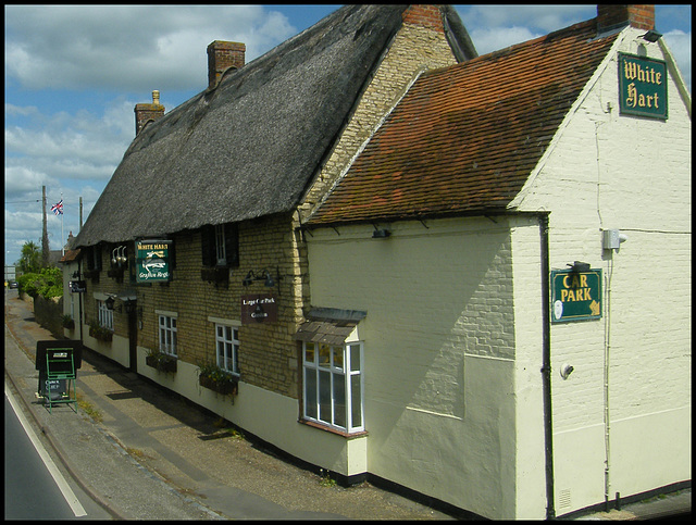 The White Hart at Grafton Regis