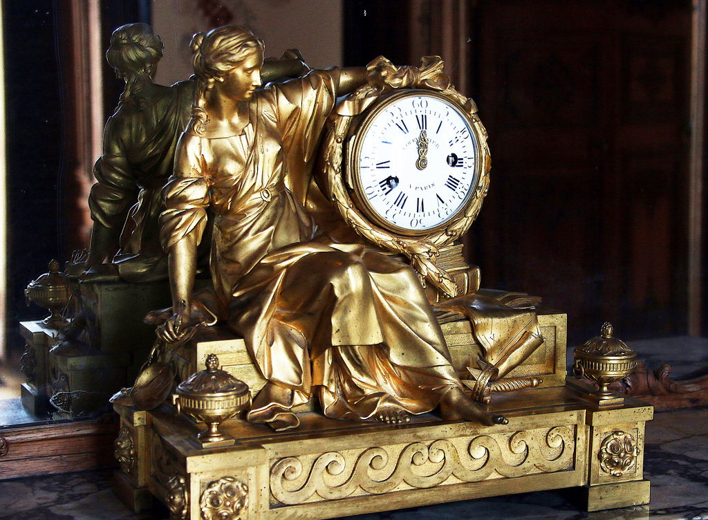 Une jolie pendule de cheminée - Château de Rambouillet .
