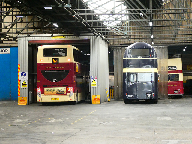 East Yorkshire 910 (YX11 DVW) and 644 (VKH 44) at the Hull garage – 3 May 2019 (P1010547)