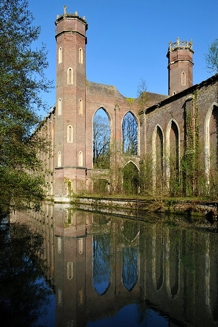 Ruines de la filature Levavasseur à Pont-Saint-Pierre