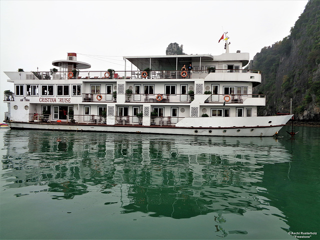 Halong Bay Vietnam 2016 2xPiP Halong Bay Vietnam 2016 2xPiP