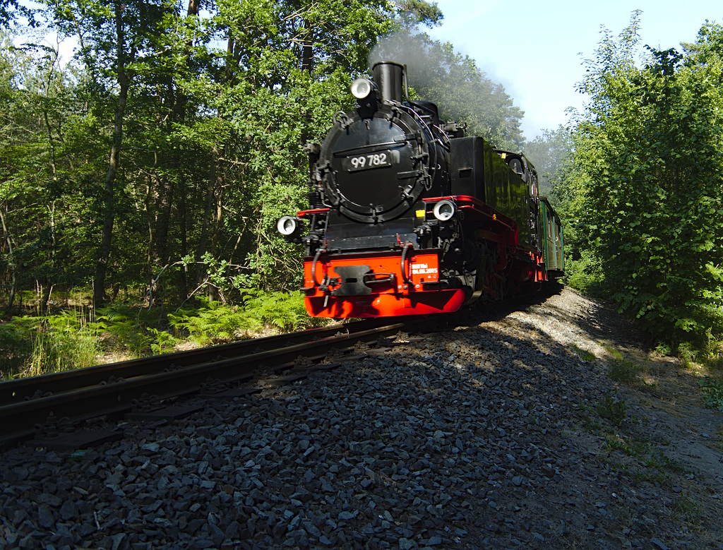 99 782