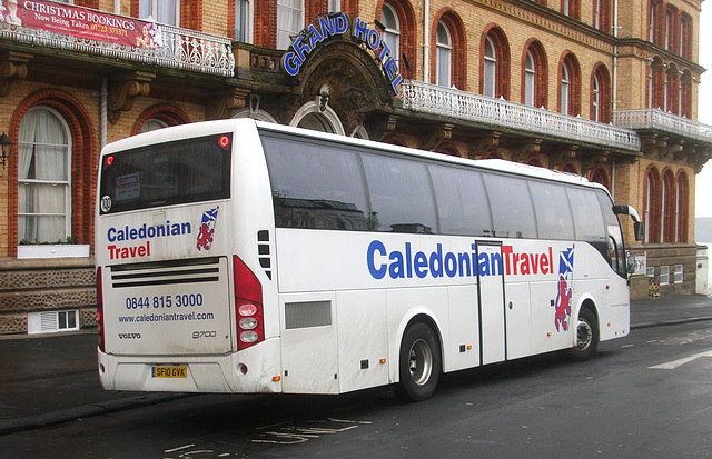 Whitelaws Coaches SF10 GVK in Scarborough - 10 Nov 2012 (DSCN9304)