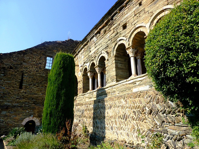 FR - Boule-dAmont - Prieuré de Serrabone