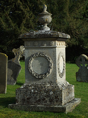 Teversham: C19 tomb in churchyard 2014-02-21