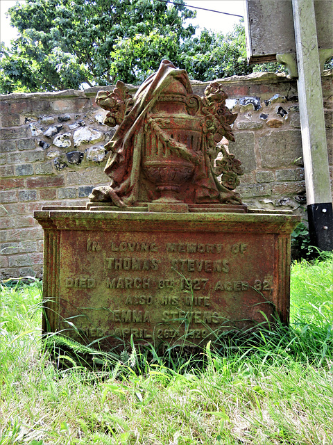 leckhampstead c19 church, berks, cast iron gravestone